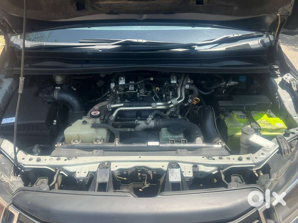 Toyota Innova Crysta 2.4 G Mt, 2022, Diesel