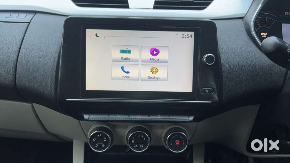 Renault Triber Rxz, 2021, Petrol