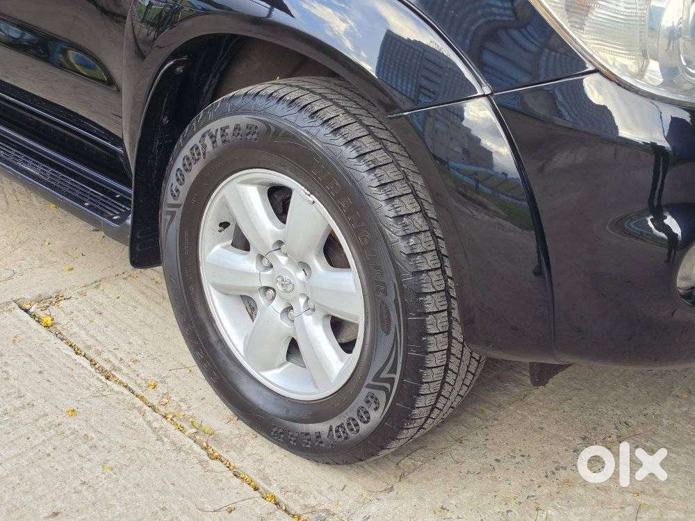 Toyota Fortuner 3.0 4x4 Manual, 2011, Diesel
