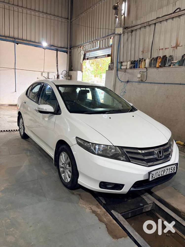 Honda City V Mt 2012 Top Model