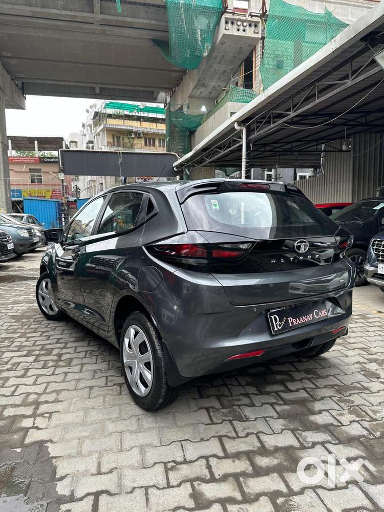 Tata Altroz 1.2 Xt, 2023, Petrol