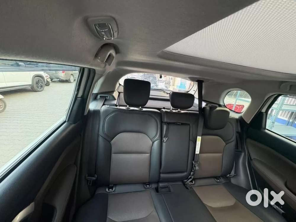 Toyota Urban Cruiser Hyryder 1.5 V Hybrid, 2024, Petrol