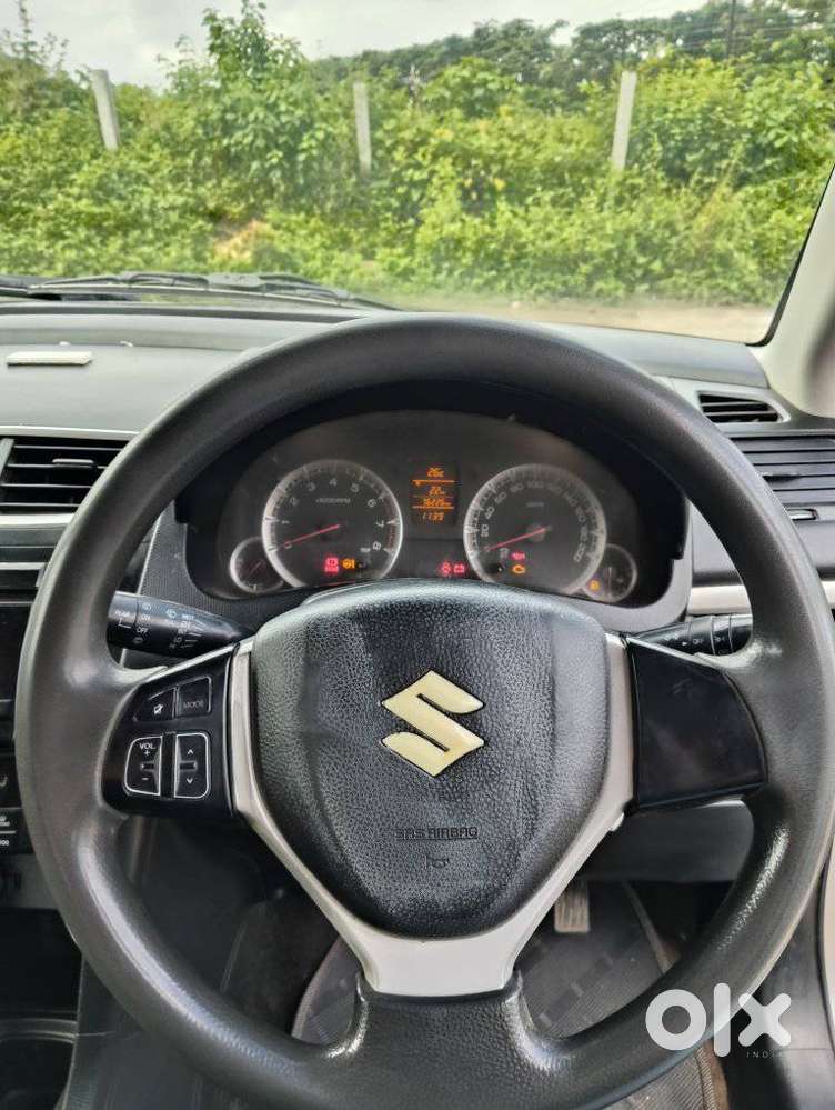 Maruti Suzuki Swift Zxi, 2013, Petrol