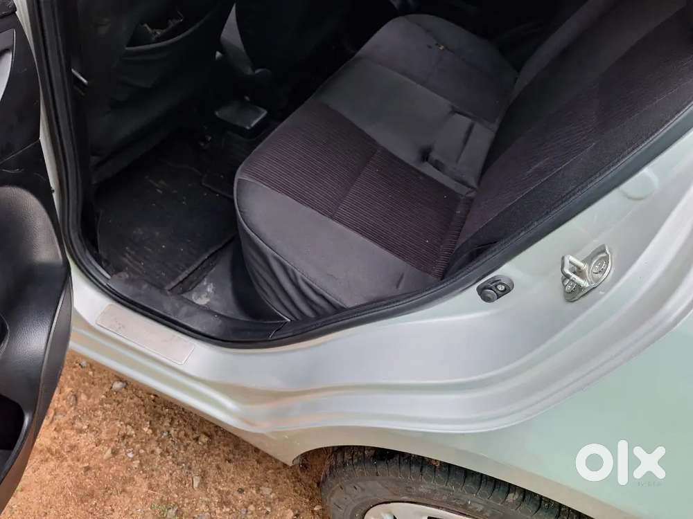 Maruti Suzuki Swift 2016