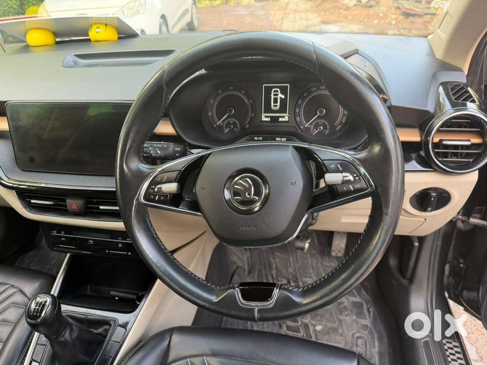 Skoda Slavia Petrol 2022