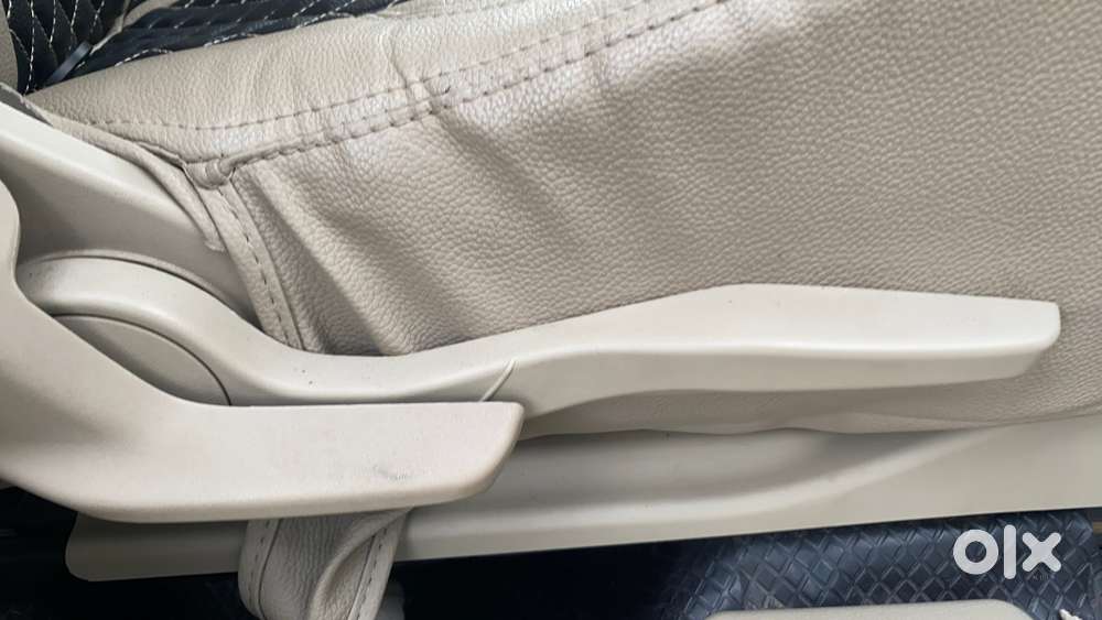 Maruti Suzuki Swift Dzire Zxi + Amt, 2018, Petrol