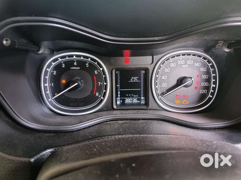 Maruti Suzuki Brezza Zxi+ 2022 Petrol Well Maintained