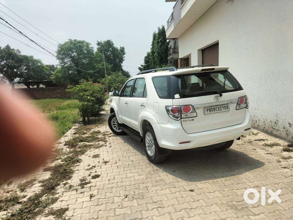 Toyota Fortuner 3.0 4x2 Mt, 2014, Diesel