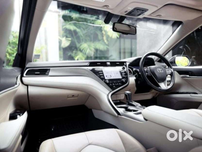 Toyota Camry Hybrid, 2021, Petrol