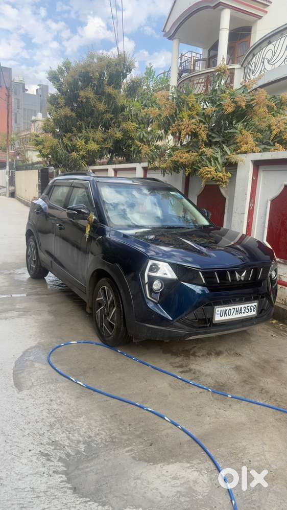 Mahindra Xuv 3xo 2025 Petrol 11000 Km Driven