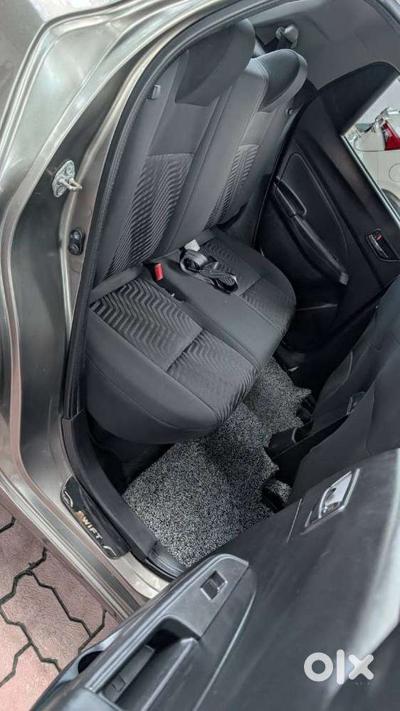Maruti Suzuki Swift Vxi + Manual, 2019, Petrol