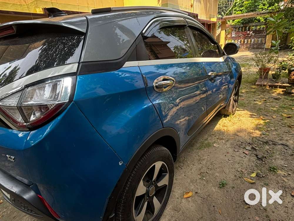 Tata Nexon Petrol Manual 2018