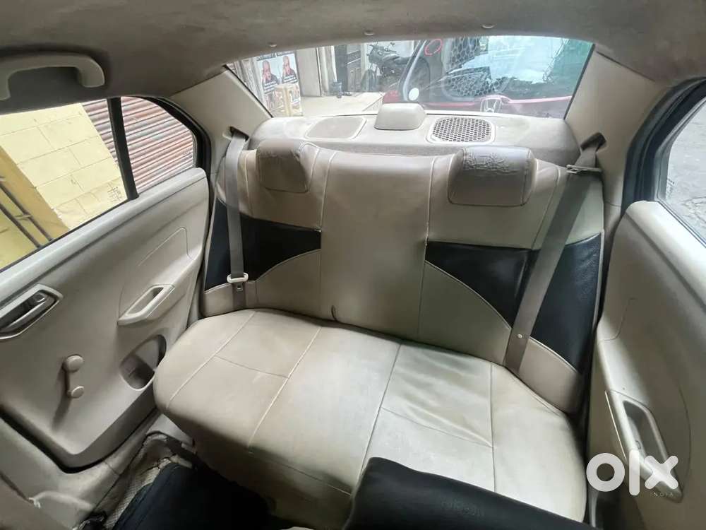 Maruti Suzuki Dzire 2018 Diesel 2 Keys