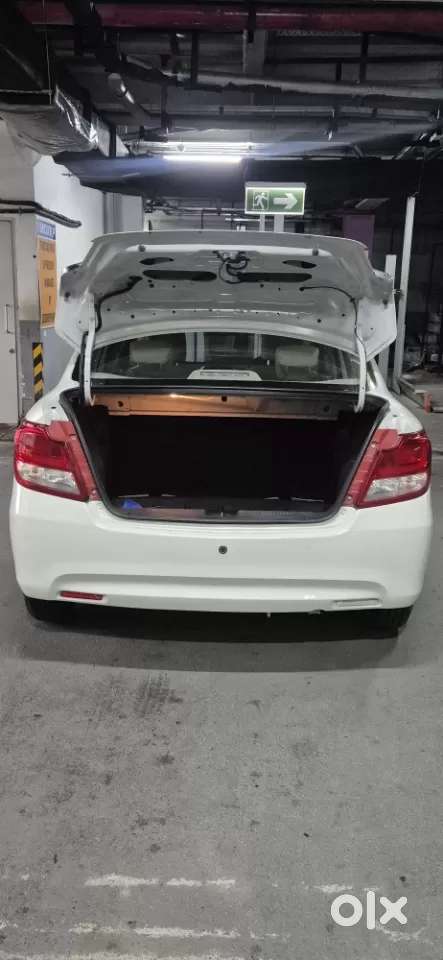 Maruti Suzuki Dzire Vxi Ags, 2023, Petrol