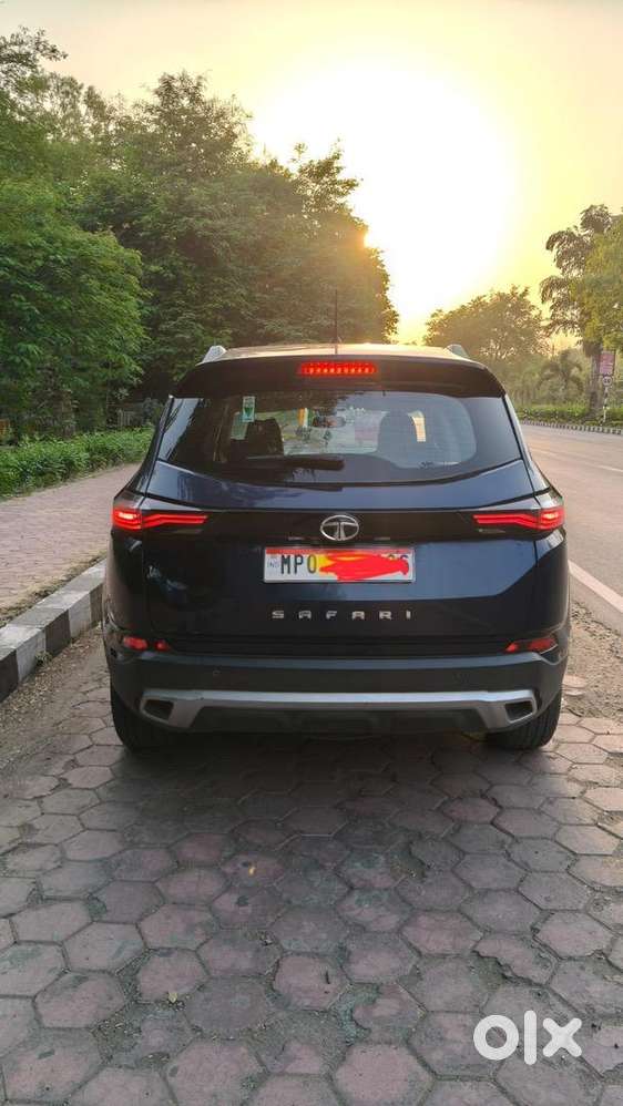 Safari 2021 2 Penaromic Sunroof 2 Top