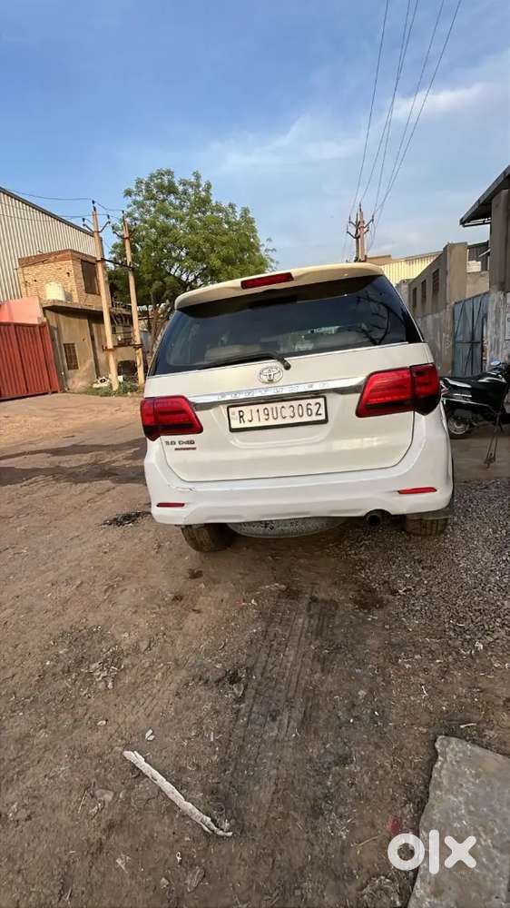 Toyota Fortuner 2013 Automatic  New Tyres  Premium Touchscreen