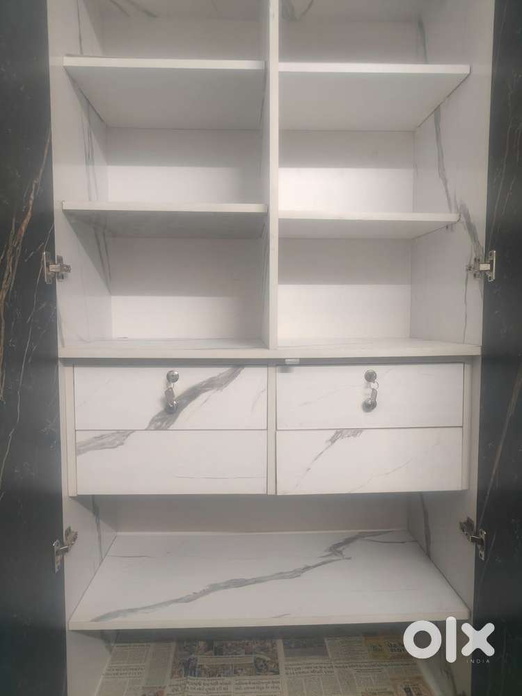Cupboard for Sell Sargasan