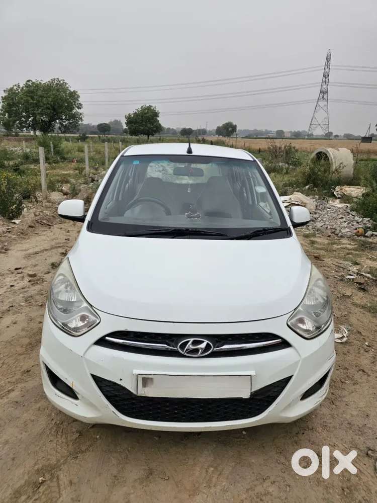 Hyundai I10 2012 Petrol Good Condition With Cng Fitted On Paper