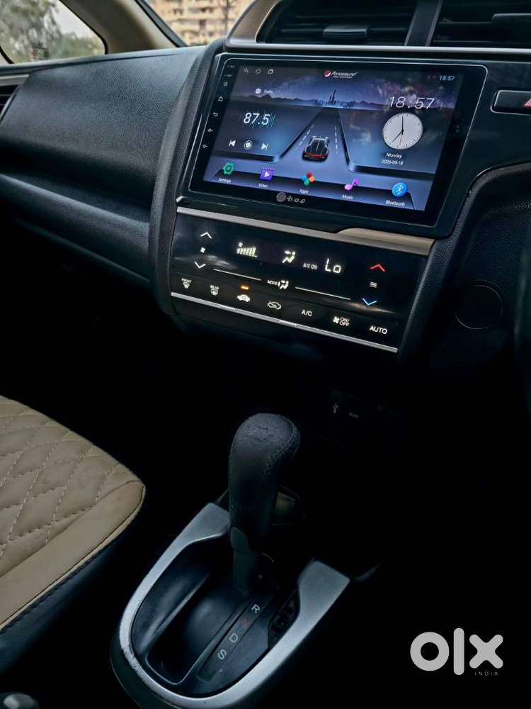 Honda Jazz V Automatic, 2018, Petrol