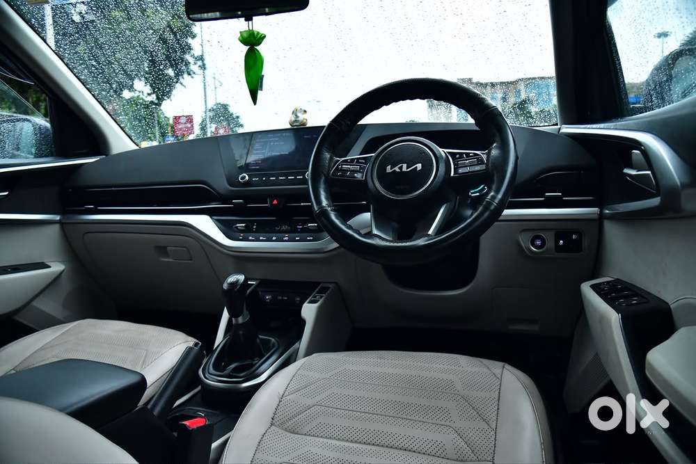 Kia Carens 1.4 Prestige Plus Turbo 7 Str, 2023, Petrol
