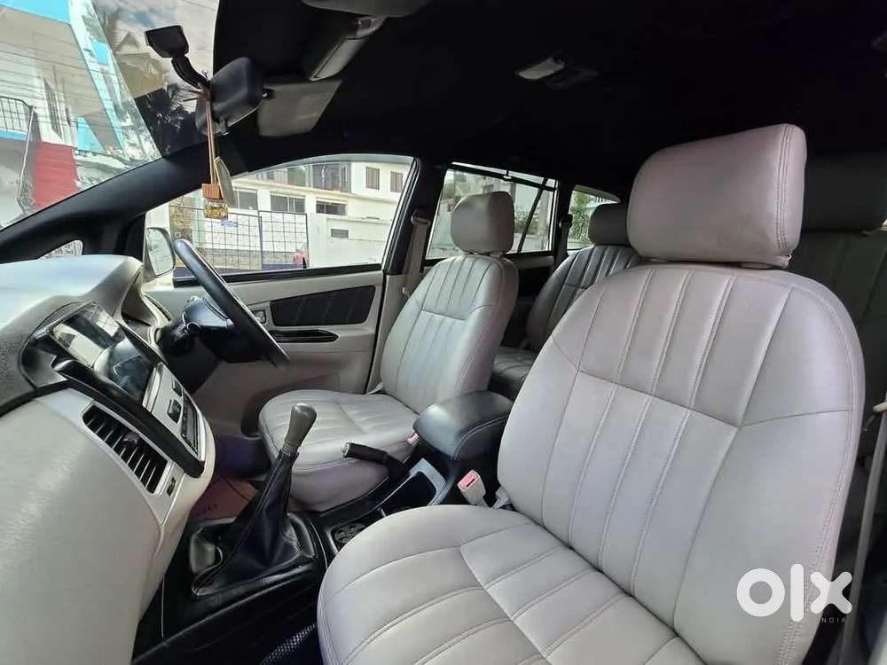 Toyota Innova 2013 Diesel 75000 Km Driven