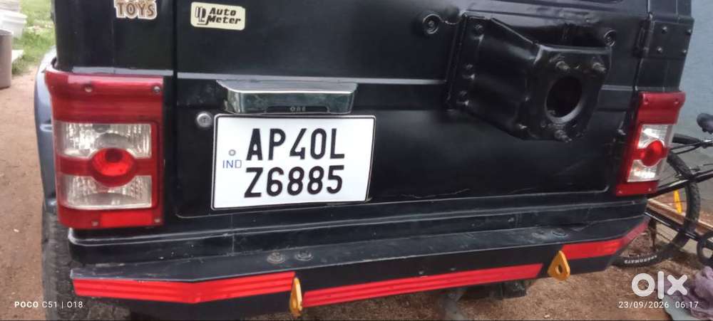 Mahindra Bolero Neo 2001