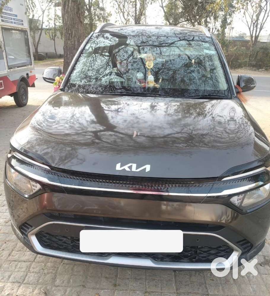 Kia Carens - Well Maintained Family Luxury Car - Very Less Driven