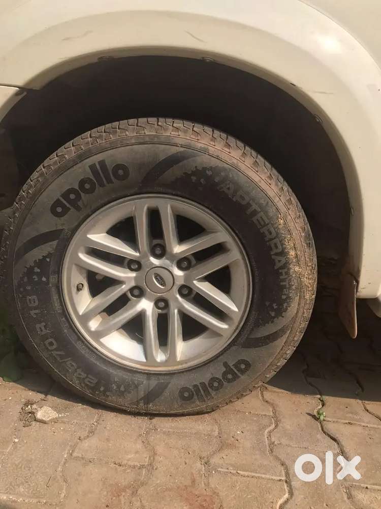 Ford Endeavour 3.0 Limited 2012