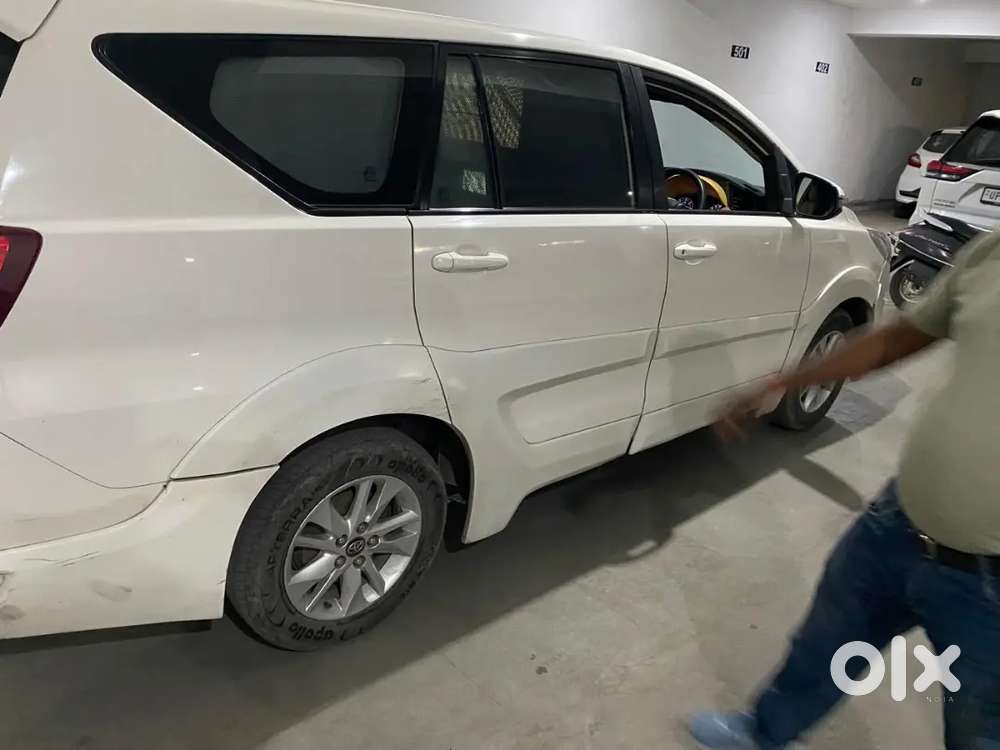 Toyota Innova Crysta 2018 Diesel 40000 Km Driven