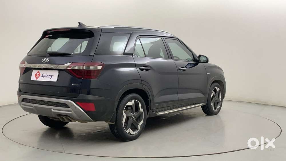 Hyundai Alcazar 2.0 Signature (o) Petrol At 6 Str, 2022, Petrol