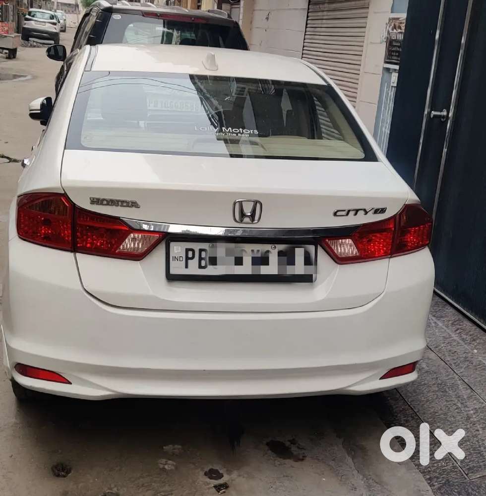 Honda City 2015 Diesel, Sunroof, 67000 Km Driven, V Well Maintained