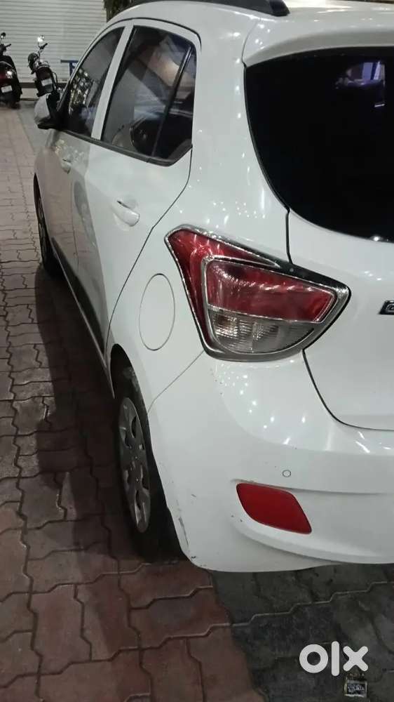 Hyundai Grand I10 2016 Diesel 92000 Km Driven