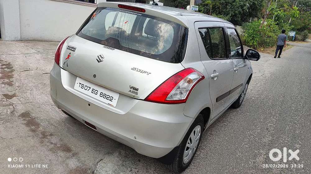 Maruti Suzuki Swift 2015 Diesel 120000 Km Driven New Tayers Ac Lcd