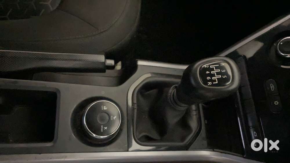 Tata Nexon 1.2 Revotron Xm (s), 2022, Petrol