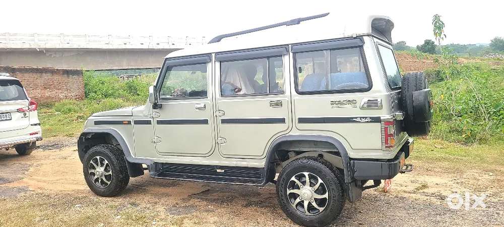 Mahindra Bolero Neo 2015