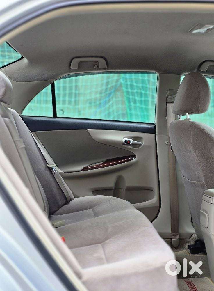 Toyota Corolla Altis G Hv At, 2012, Petrol