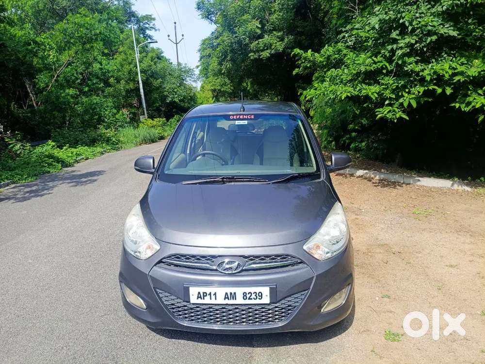 Hyundai I10
Sportz: Petrol Manual (2011)-only 44,000 Km