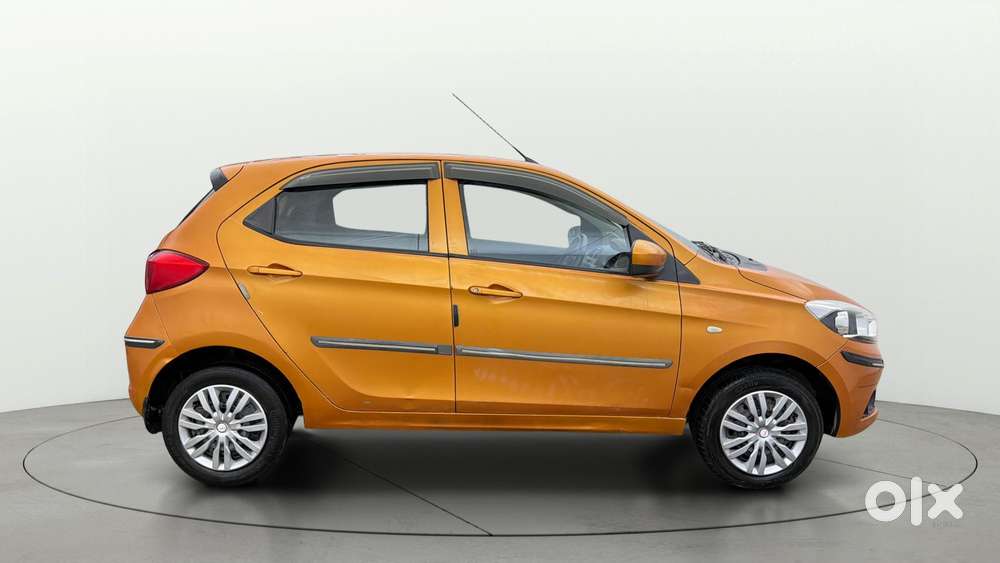Tata Tiago 1.2 Revotron Xta, 2017, Petrol