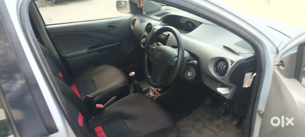 Toyota Etios Liva G, 2012, Petrol