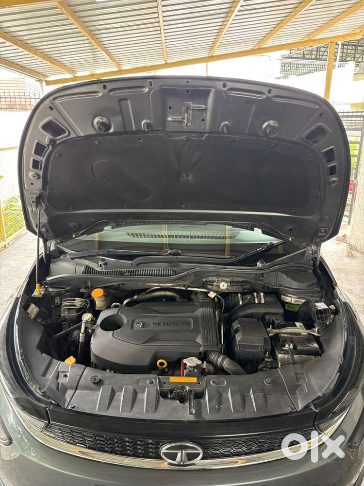 Tata Altoz Diesel Manual 2024 Well Maintained Car With Sunroof