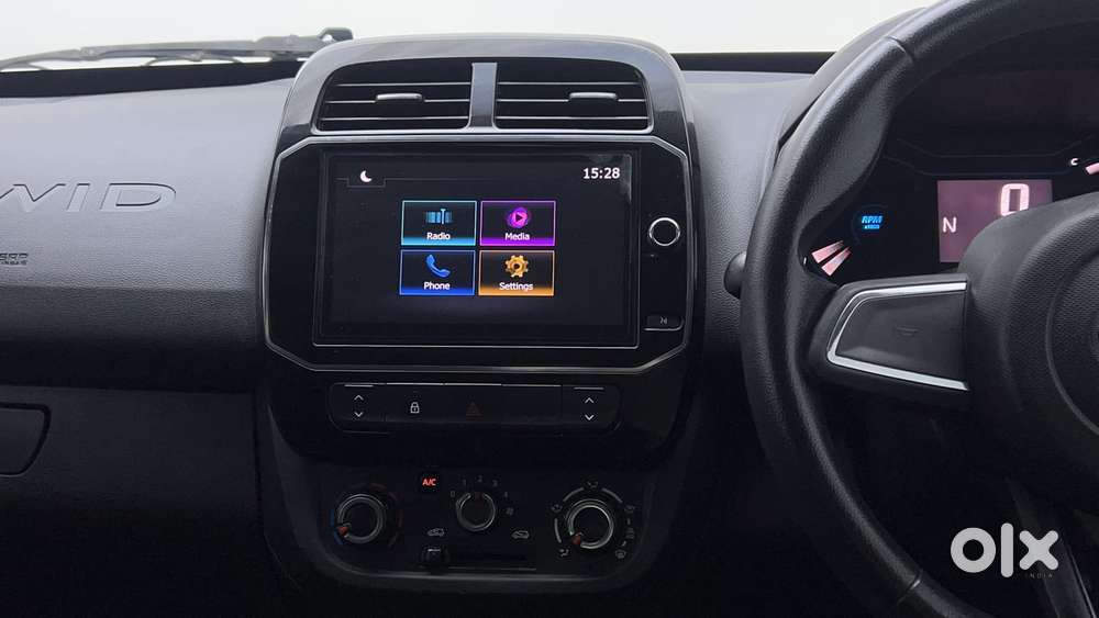 Renault Kwid 1.0 Rxt Amt, 2022, Petrol