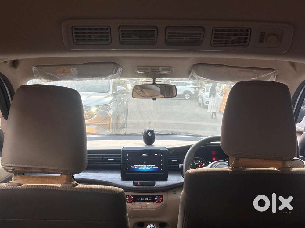 Maruti Suzuki Ertiga Shvs Zdi Plus, 2022, Petrol