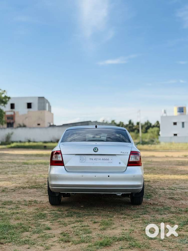 Skoda Rapid Elegance 1.6 Tdi Cr Manual, 2013, Diesel