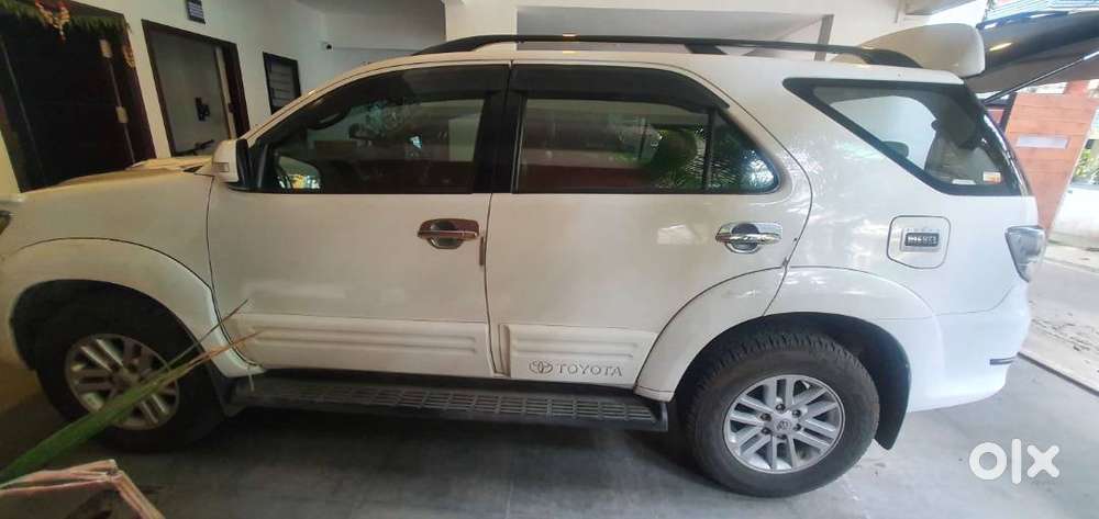 Toyota Fortuner 2012 Diesel 3rd Owner