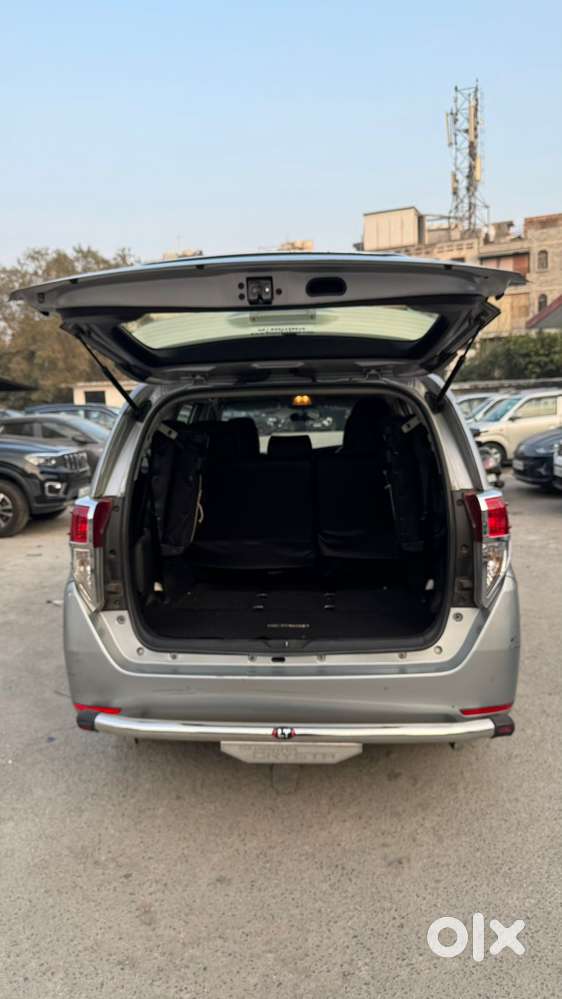 Toyota Innova Crysta [2020-ongoing] 2.4 Vx 8 Str, 2020, Diesel