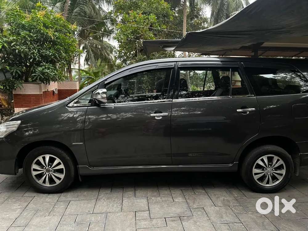 Toyota Innova 2015 Diesel Well Maintained