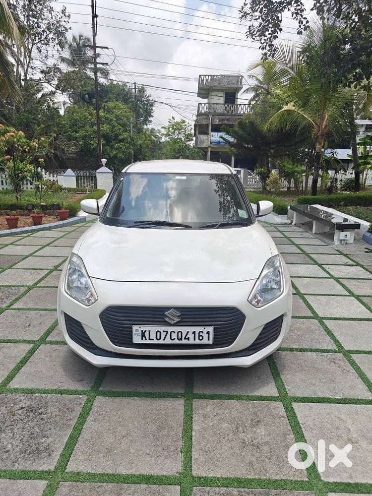 Maruti Suzuki Swift Vxi 1.2 Abs Bs-iv, 2018, Petrol