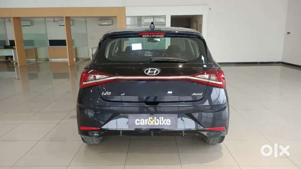 Hyundai I20 Asta (o) 1.2 Mt, 2022, Petrol