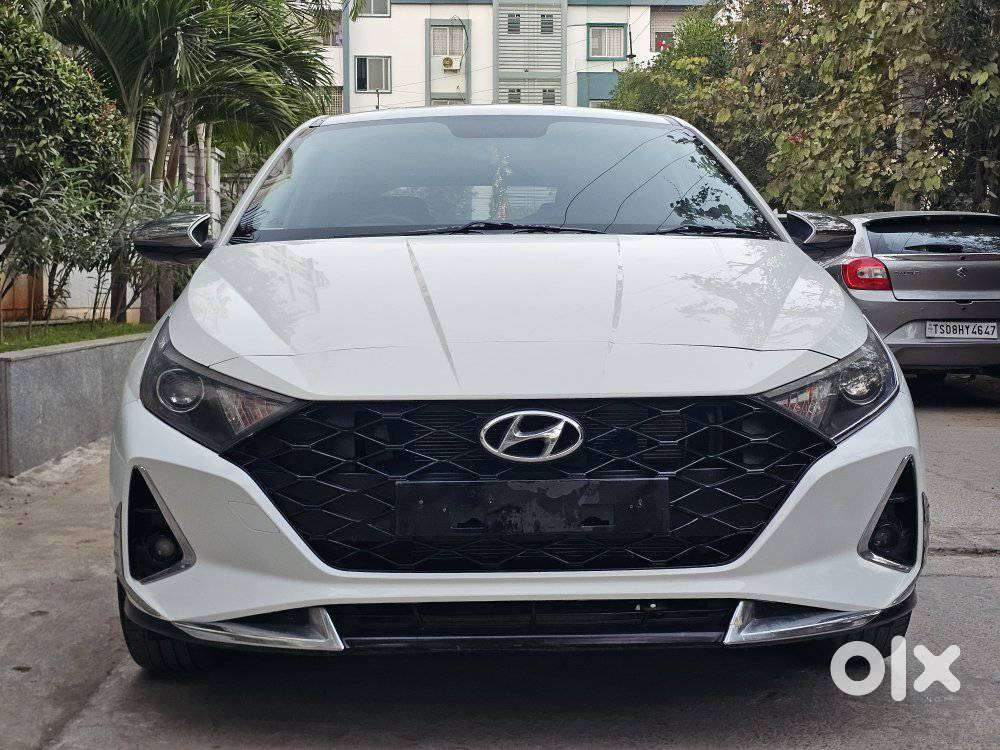 Hyundai I20 Asta (o) 1.2 Mt, 2023, Petrol