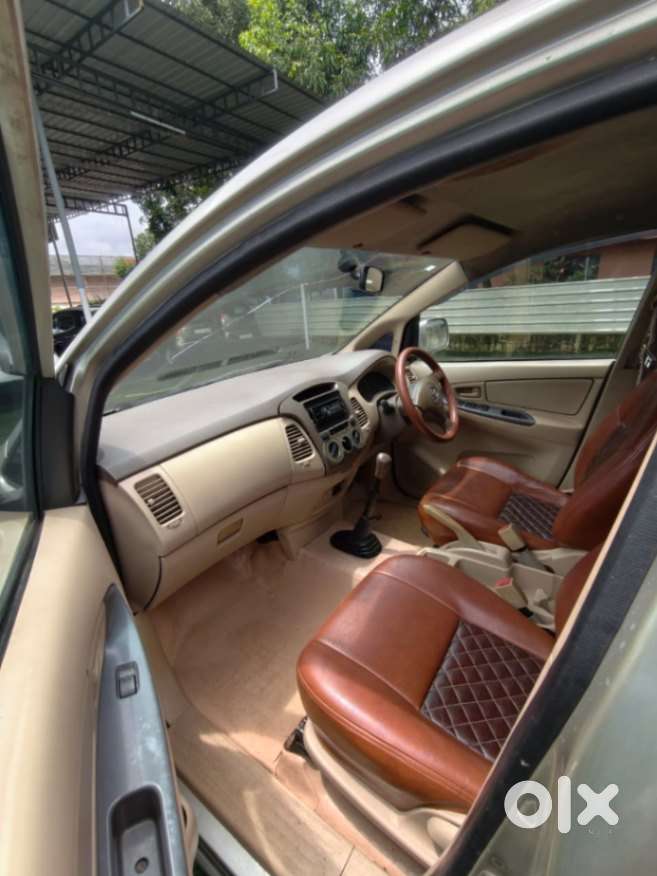 Toyota Innova 2.5 E 7 Str, 2008, Petrol